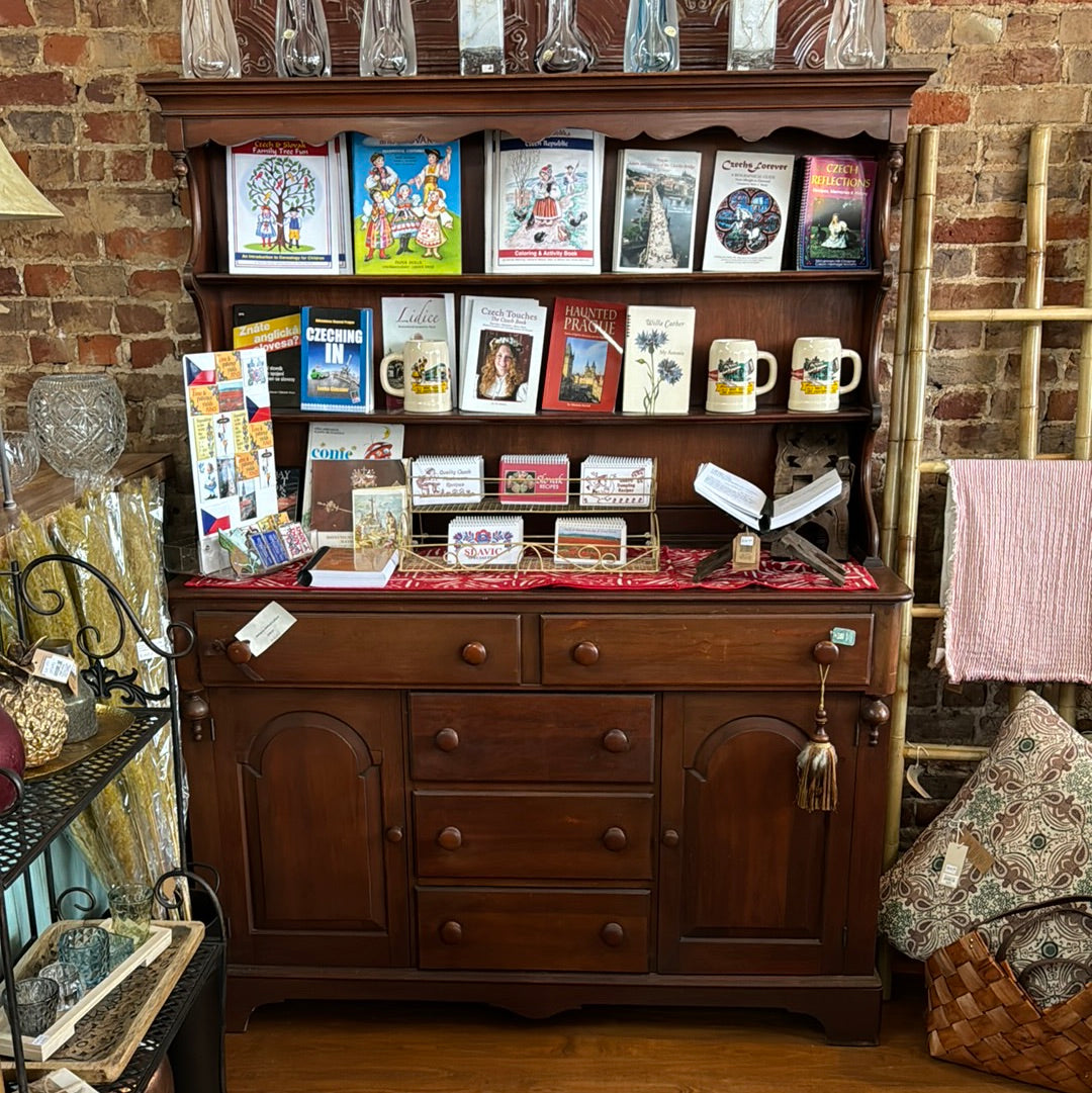 Mahogany Sideboard with Hutch MB001