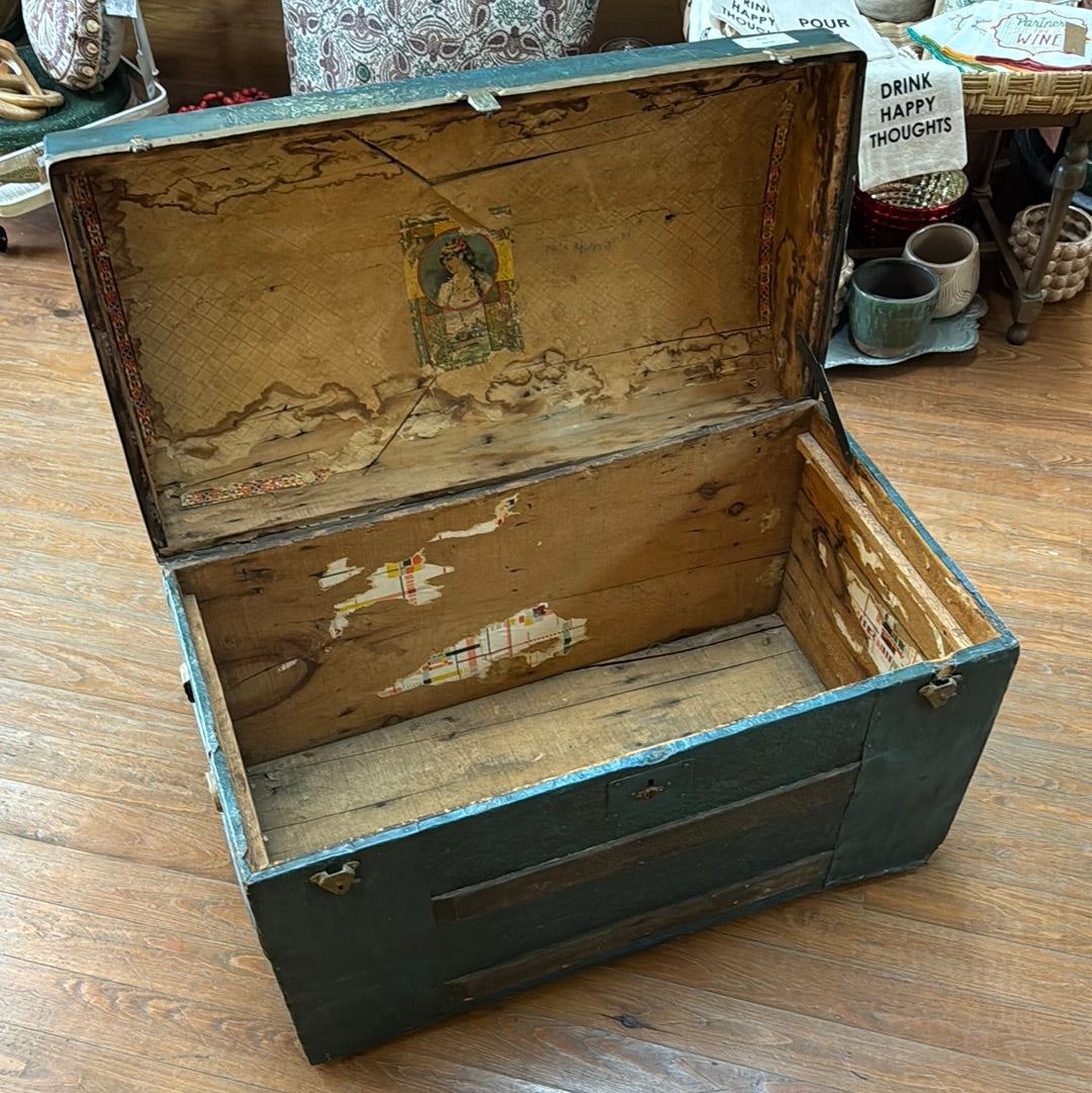 Vintage Trunk